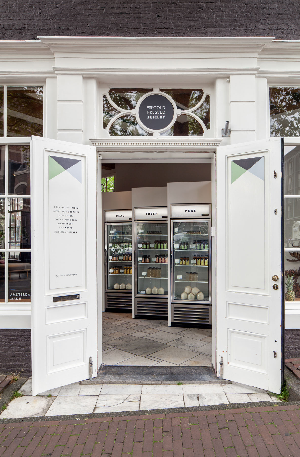 The Cold Pressed Juicery Prinsengracht by Standard Studio